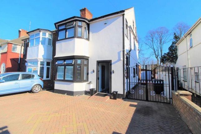 5 bed property, in Leagrave Road, £450,000