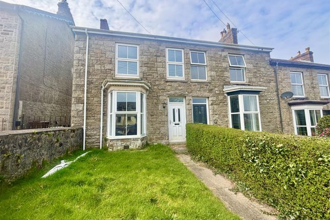 3 bed property, in Station Hill, £175,000