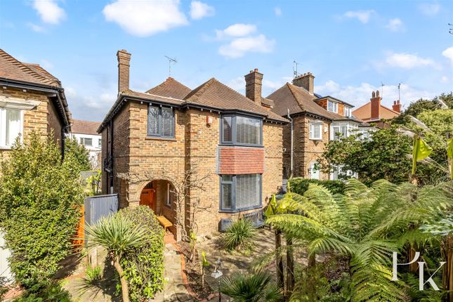 4 bed property, in Davigdor Road, £1,100,000