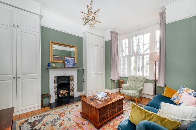 2 bed property, in Isis Street, £600,000