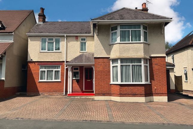 5 bed property, in Bridgnorth Road, £599,950