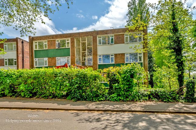 2 bed property, in Slaney Road, £85,000