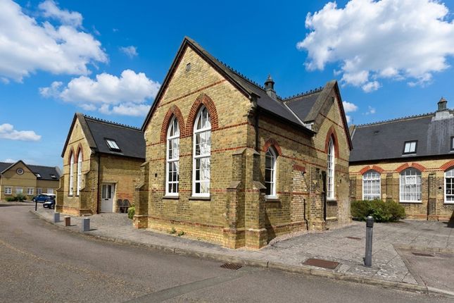 1 bed property, in Rose Lane, £190,000