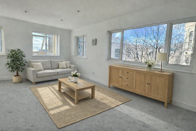 2 bed property, in Den Road, £225,000