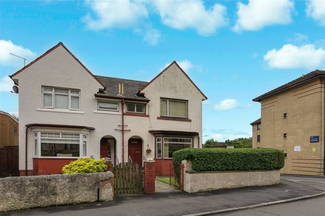 2 bed property, in Murano Street, £155,000