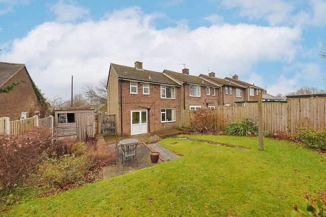 2 bed property, in Pinfold Close, £190,000