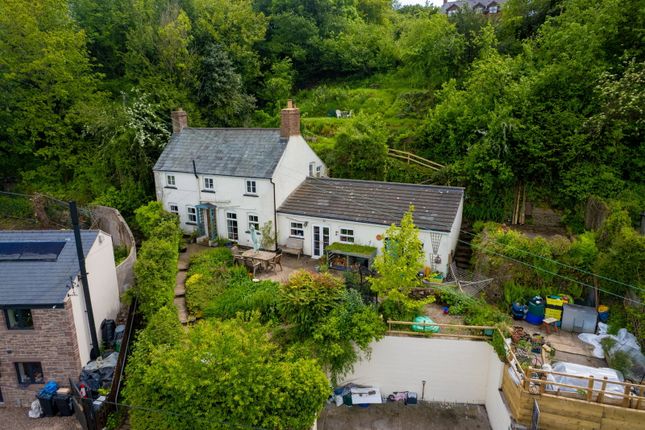 4 bed property, in Coppice Road, £425,000