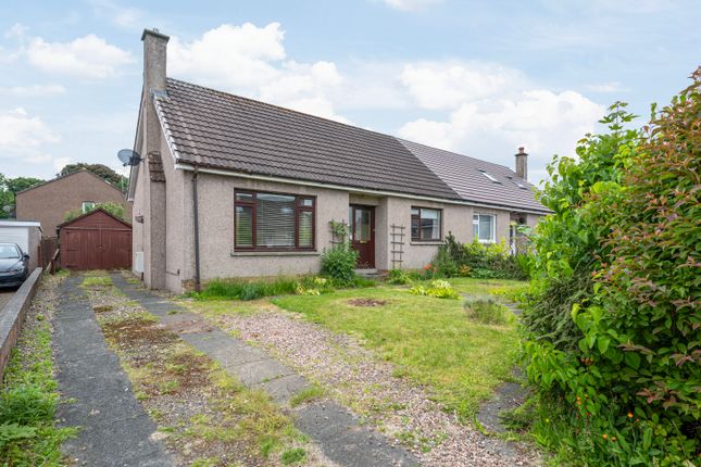 4 bed property, in 2 Muirfield Grove, £250,000