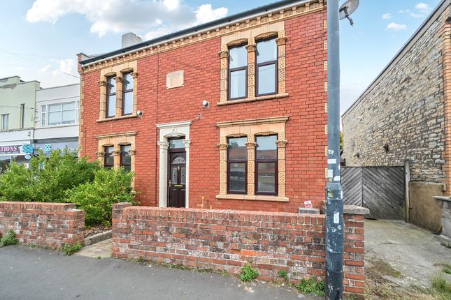3 bed property, in Bishopsworth Road, £290,000