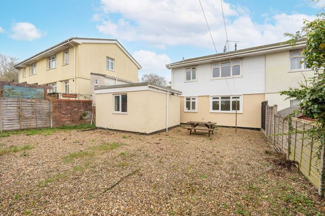 5 bed property, in Langton Close, £200,000