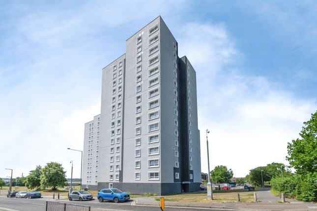 2 bed property, in Argent Street, £90,000