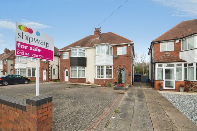 3 bed property, in High Street, £325,000