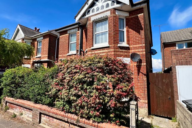 1 bed property, in Acland Road, £176,000
