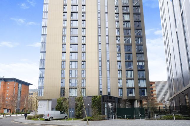 1 bed property, in Sheepcote Street, £115,000