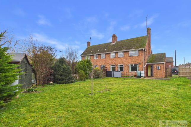 3 bed property, in Burrell Crescent, £280,000