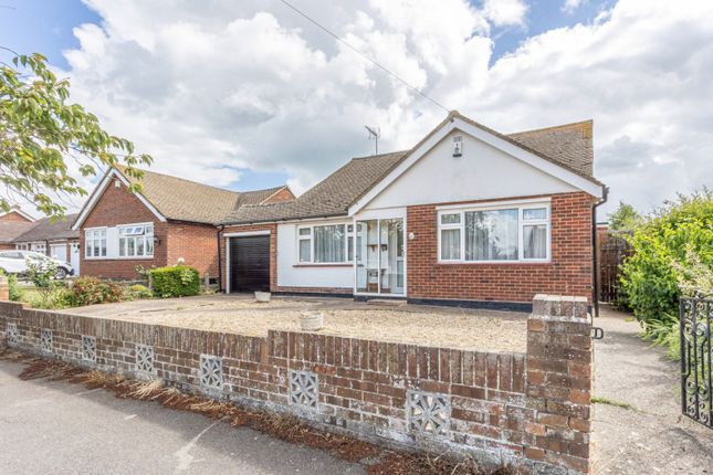 2 bed property, in Cliff Avenue, £420,000