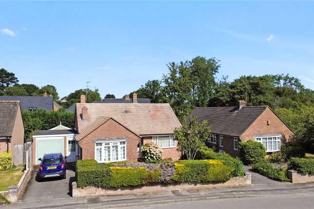 2 bed property, in Honeysuckle Gardens, £375,000