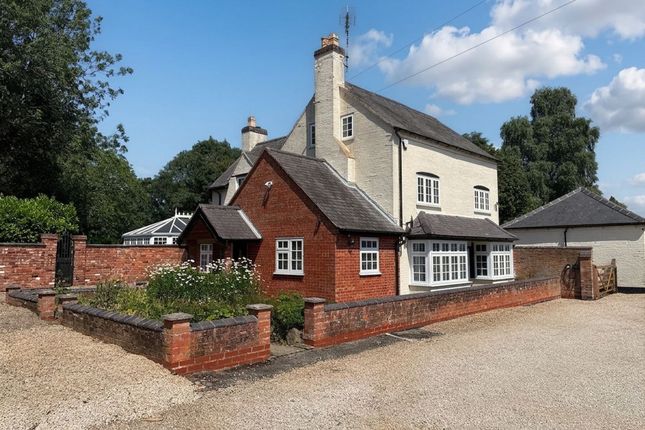 4 bed property, in Station Road, £775,000