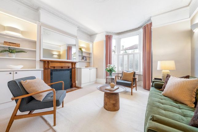 3 bed property, in Sistova Road SW12, £785,000