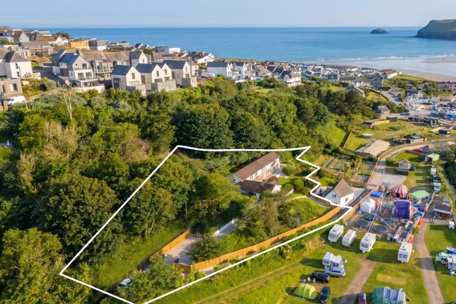 3 bed property, in Polzeath PL27, £1,450,000