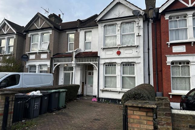 3 bed property, in Lansdowne Road, £675,000