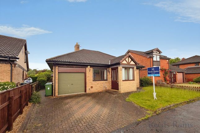 3 bed property, in Forge Close, £250,000