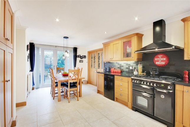 3 bed property, in The Gallops, £580,000