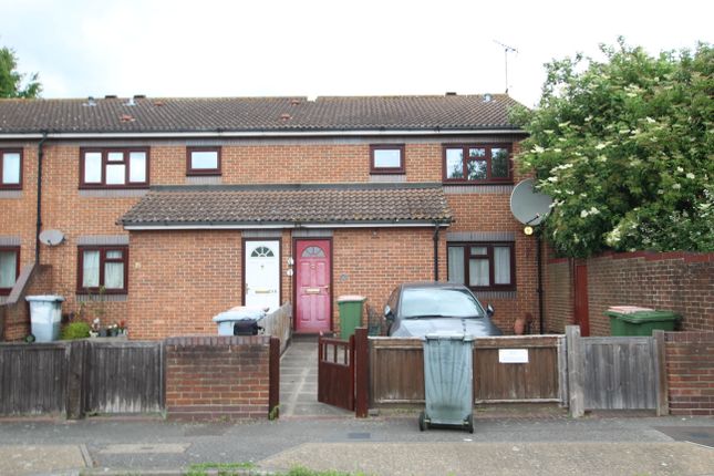 1 bed property, in Mortham Street, £275,000