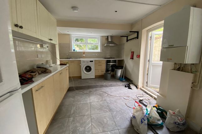 6 bed property, in Evering Road, £1,200,000