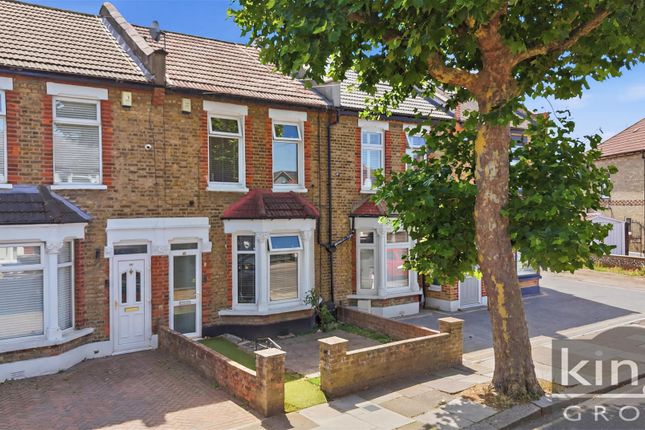 3 bed property, in Southfield Road, £465,000