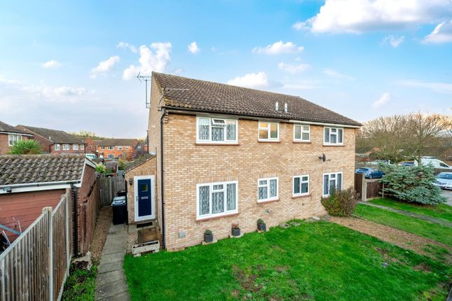 1 bed property, in Townsend Road, £235,000