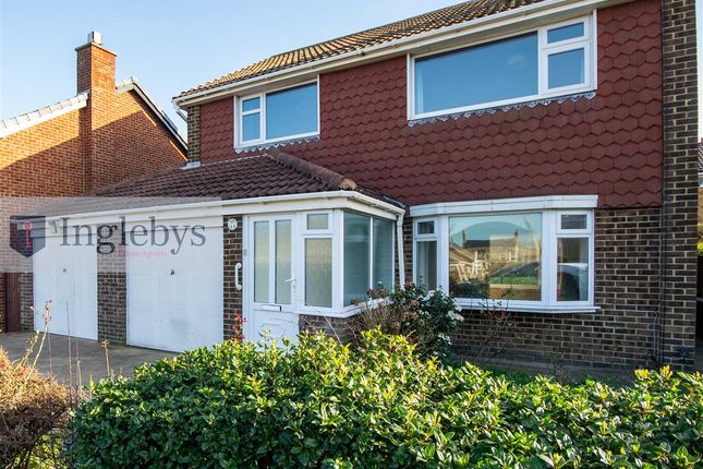 4 bed property, in The Fairway, £350,000