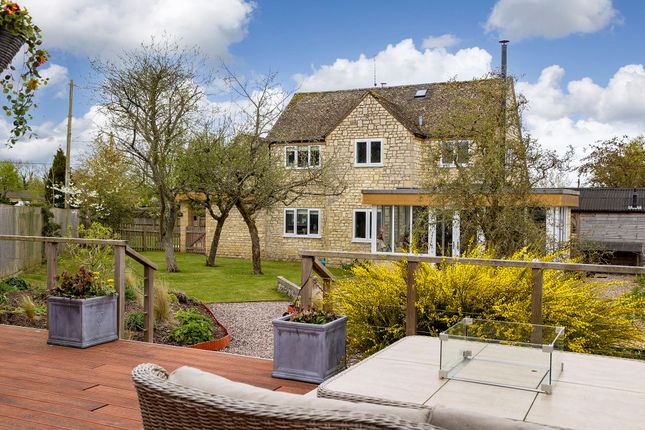 4 bed property, in Wyck Rissington, £850,000