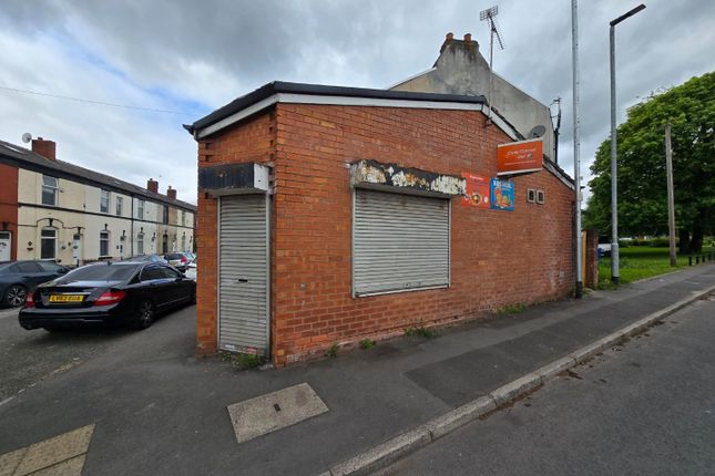 Studio, in 33 Taylor Street, £50,000