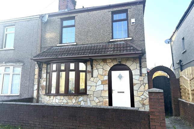3 bed property, in Morfa Road, £135,000