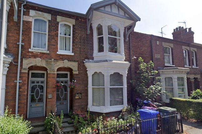 5 bed property, in Tawney Street, £145,000