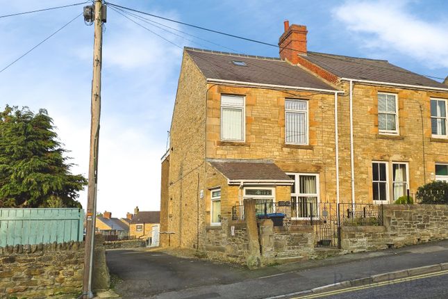 3 bed property, in Rowley Bank, £185,000