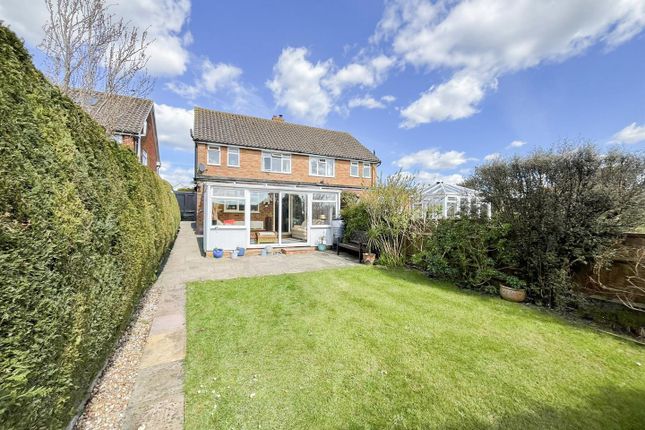 3 bed property, in Longview, £400,000