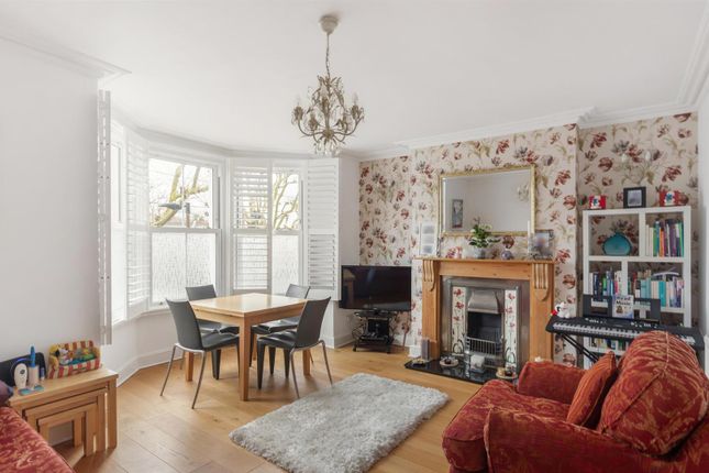 3 bed property, in Bellenden Road, £650,000