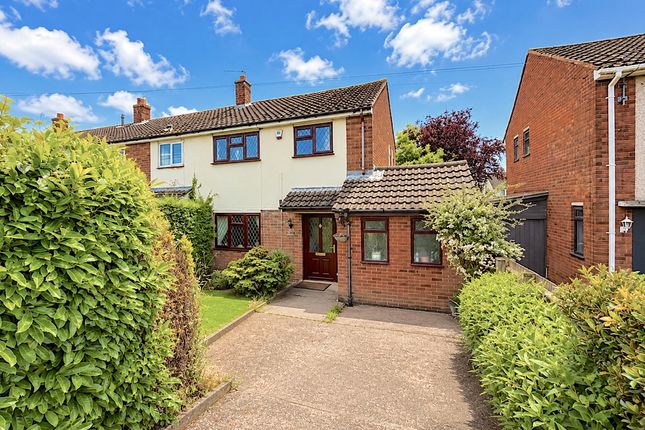 3 bed property, in Brownhills Road, £200,000
