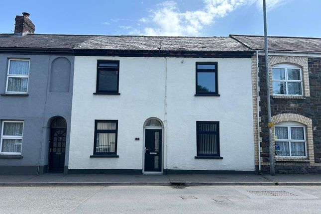 5 bed property, in Calf Street, £200,000