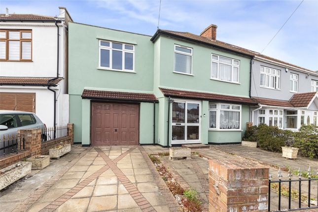 4 bed property, in Lancelot Road, £575,000