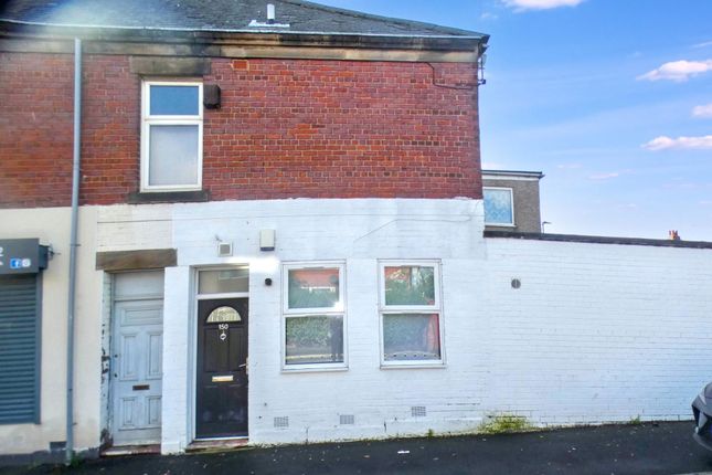 2 bed property, in Benson Road, £40,000