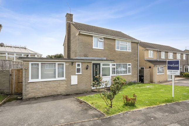 4 bed property, in Home Drive, £335,000