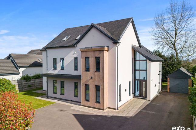 5 bed property, in Sheepwalk Lane, £995,000