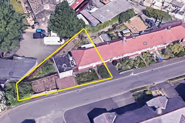 1 bed property, in Romney Street, £115,000