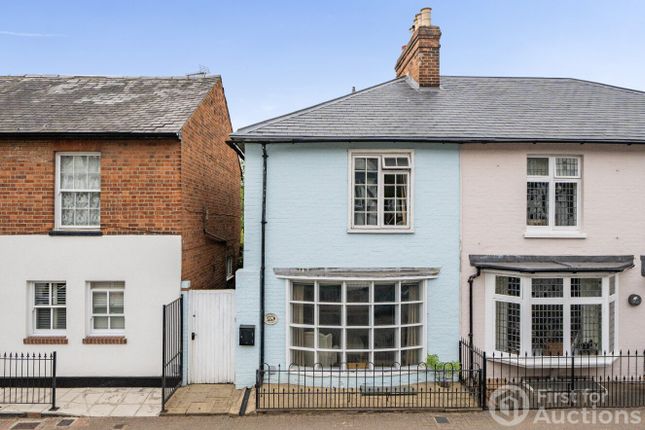 2 bed property, in High Street, £440,000