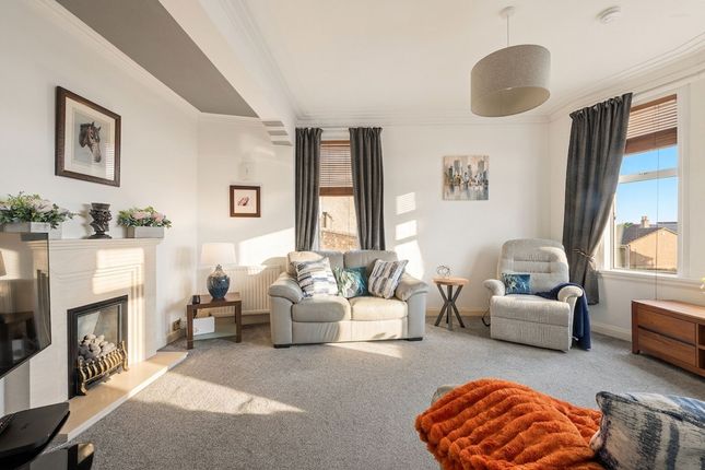 3 bed property, in Athol Terrace, £350,000