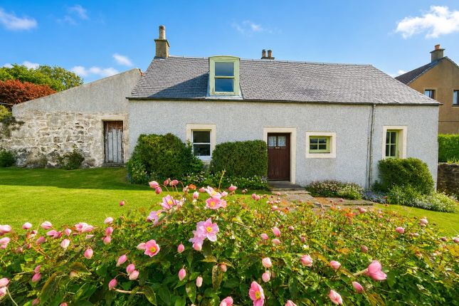 2 bed property, in Briarbank, £125,000