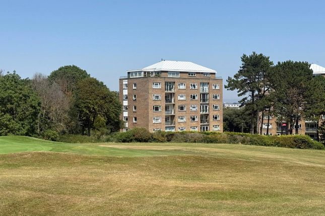 4 bed property, in Compton Place Road, £725,000